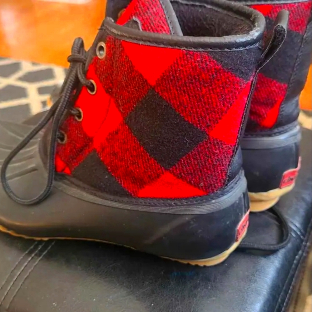 Chooka Buffalo plaid boots